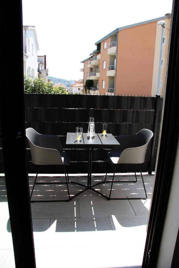 Apartment Kate Трогир Екстериор снимка