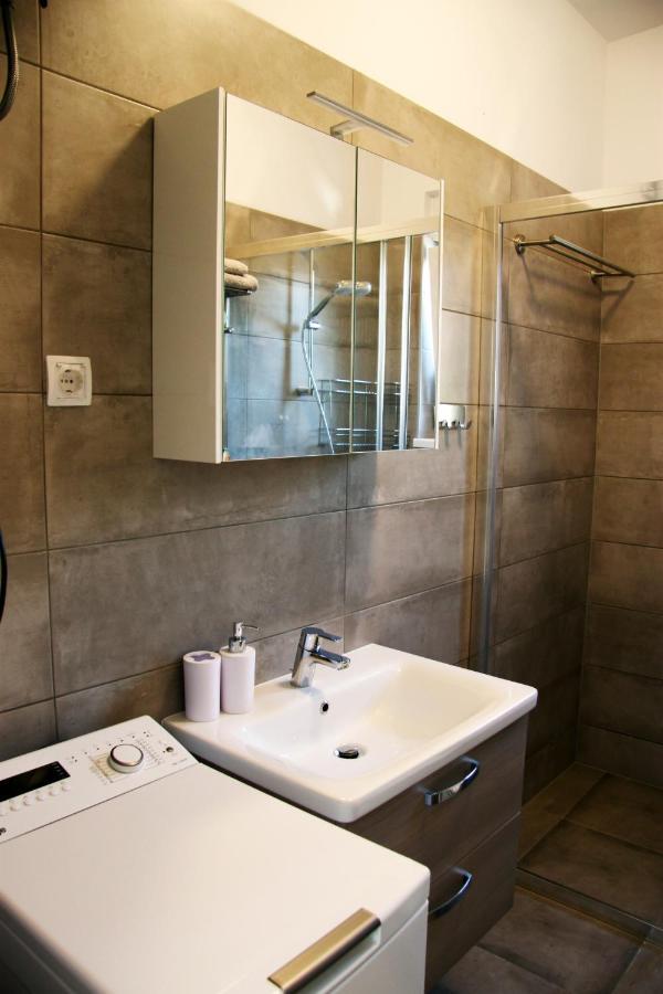 Apartment Kate Трогир Екстериор снимка