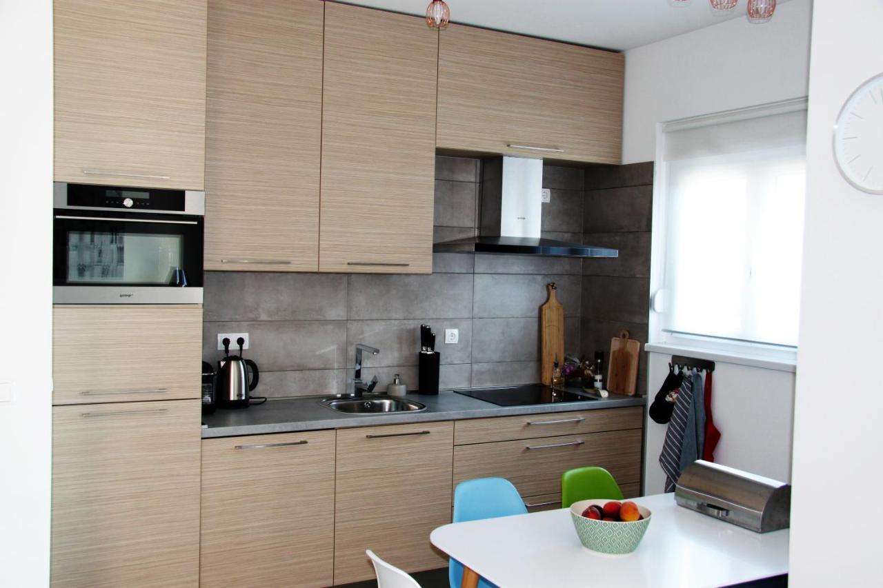 Apartment Kate Трогир Екстериор снимка