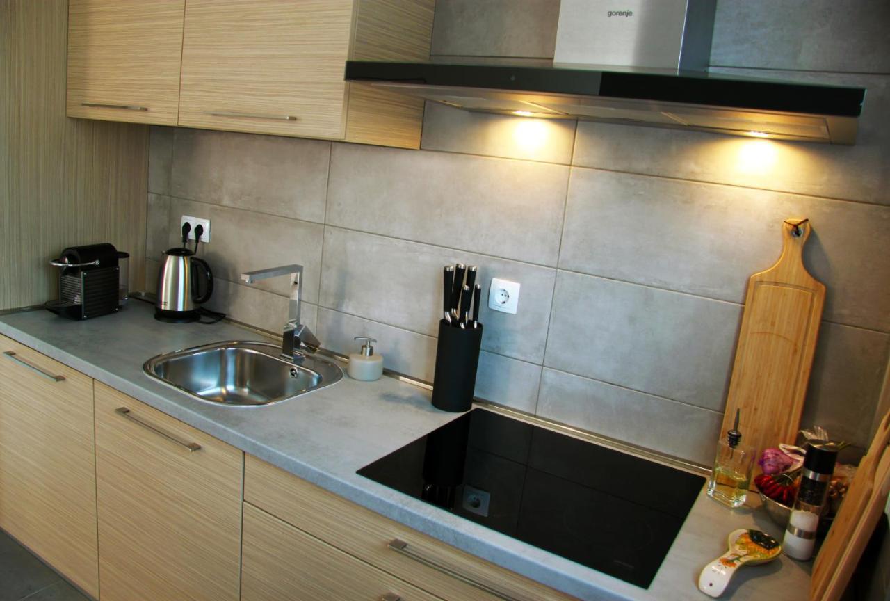 Apartment Kate Трогир Екстериор снимка